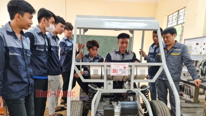 Nhà trường và doanh nghiệp “bắt tay” đào tạo nghề