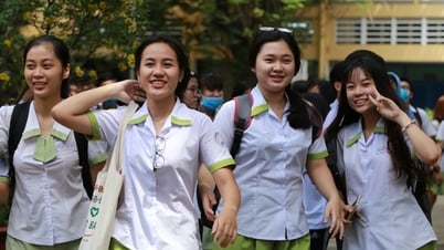 សិស្សសាលារដ្ឋត្រូវបានលើកលែងទាំងស្រុងពីថ្លៃសិក្សា។