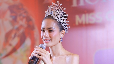 ក្រោយ​ឈ្នះ​បវរកញ្ញា​ពិភពលោក Nhu Van យំ​ពេល​ត្រឡប់​មក​ផ្ទះ​វិញ។