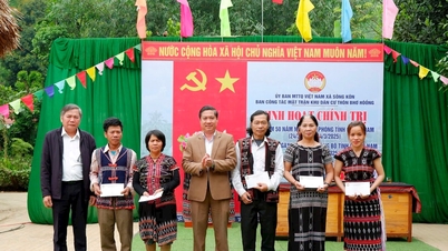 ភូមិ Bho Hoong រៀបចំសកម្មភាពនយោបាយដើម្បីអបអរសាទរខួបលើកទី 50 នៃទិវារំដោះខេត្ត Quang Nam