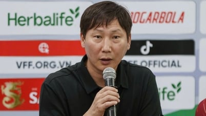 HLV Kim Sang Sik chốt danh sách U23 Việt Nam dự giải Đông Nam Á