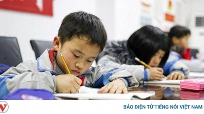 中国の多くの地域では、生徒の睡眠時間を確保するため、宿題を「中断」する制度を試験的に導入している。