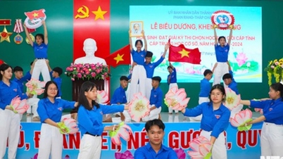 Proud of the glorious tradition of the Ho Chi Minh Communist Youth Union