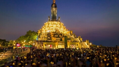 Ba Den Mountain in Tay Ninh welcomed the 2 millionth visitor on the cable car on March 8.