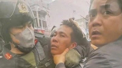 اعتقال شخص استخدم سكينًا لتهديد فتاة وسحبها إلى السطح في باك نينه