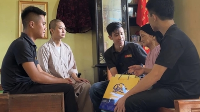 The young man restored more than 6,000 photos of martyrs: "We are like children in families"