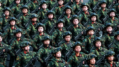 Major General Huynh Tan Hung: Takes great care of meals for the female parade group