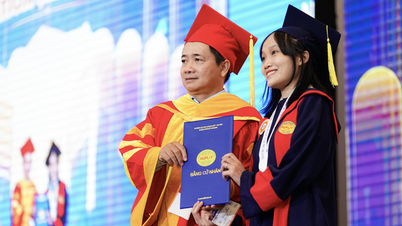 Mang tri thức và nhân cách ra phụng sự xã hội
