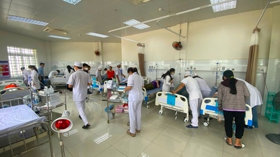 Bệnh viện Đa khoa y dược cổ truyền - Phục hồi chức năng tỉnh An Giang cấp cứu hàng loạt ca nhập viện