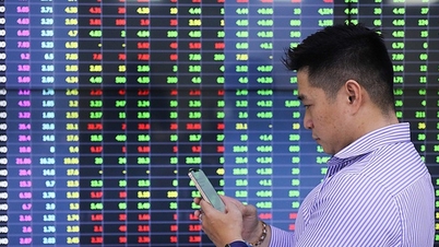 Stock market week 3-7/3: VN-Index likely to "shake" in the range of 1,296