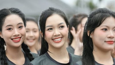 Miss Vietnam-Kandidatinnen glänzen auf der Tien Phong Marathon-Strecke in Quang Tri
