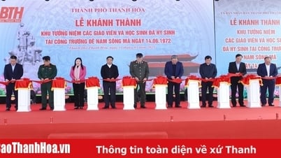 Khánh thành Khu tưởng niệm các giáo viên và học sinh đã hy sinh tại công trường đê Nam sông Mã