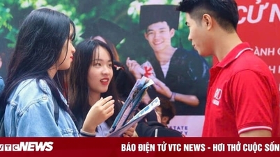 Đại học Kinh tế quốc dân tổ chức thi thử IELTS miễn phí cho học sinh phổ thông