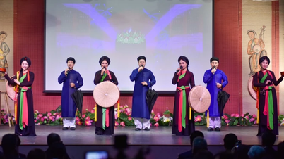 [Ảnh] Rạng ngời “Tinh hoa Di sản Kinh Bắc” trên đất Pháp