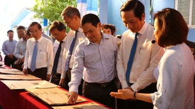 นิทรรศการ "สื่อปฏิวัติเวียดนาม: หนึ่งศตวรรษแห่งการต่อสู้และความภาคภูมิใจในสื่อกวางตรี"