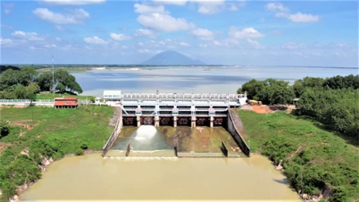 បឹង Dau Tieng បញ្ចេញទឹកដើម្បីរុញច្រានទឹកប្រៃនៅទន្លេ Saigon