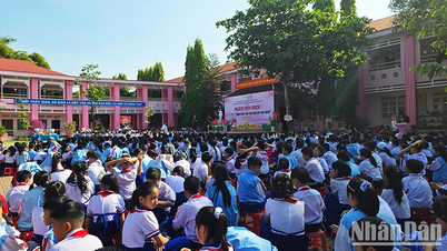 មហោស្រពដ៏រំភើប "ស្វែងយល់ពីពិភពសៀវភៅដ៏អស្ចារ្យ"