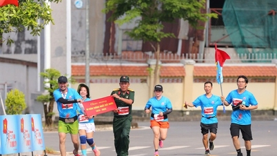"Proud of My Fatherland" 2nd time - 2025: "Holding hands to the finish line"