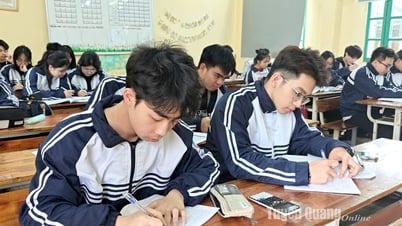 Công bố thời gian, địa điểm nộp hồ sơ đăng ký dự thi tốt nghiệp THPT năm 2025