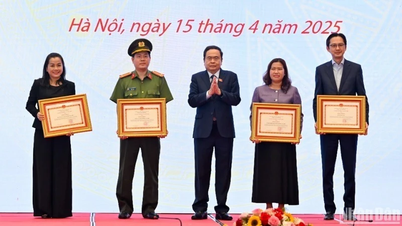 [Photo] National Assembly Chairman Tran Thanh Man attends the summary of the organization of the Conference of the Executive Committee of the Francophone Parliamentary Union