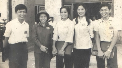 ថ្ងៃទី 30 ខែមេសា ឆ្នាំ 1975: ថ្ងៃនៃការត្រឡប់មកវិញ - ផ្នែកទី 2: ឆ្លងកាត់មហាសមុទ្រដើម្បីត្រឡប់ទៅ Saigon