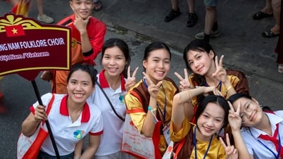 “Giai điệu quốc tế” giữa lòng phố cổ