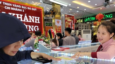 តម្លៃមាសបន្តកើនឡើង បំបែកកំណត់ត្រា