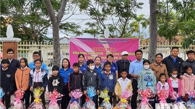 Ninh Phuoc joven voluntario para la comunidad