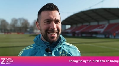 Ajax fires coach after bitter ending