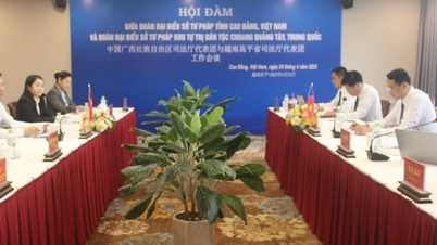 Hội đàm giữa Sở Tư pháp tỉnh Cao Bằng (Việt Nam) và Sở Tư pháp Khu tự trị dân tộc Choang Quảng Tây (Trung Quốc)