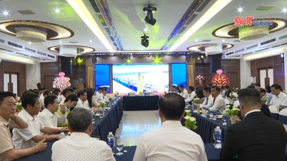 Southern Ha Tinh Business Association and businesses in Ha Tinh province organize working, meeting and connecting programs