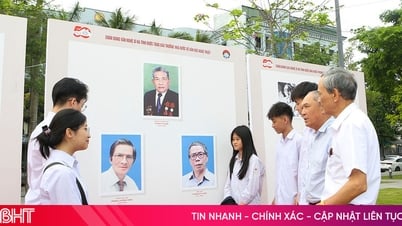 Ấn tượng triển lãm "Văn học, nghệ thuật Hà Tĩnh 50 năm sáng tạo và phát triển"
