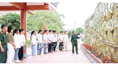 Hướng về ngày hội non sông
