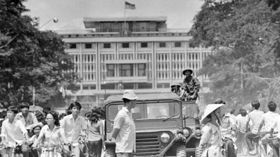 Уличный фотограф в Сайгоне, 30 апреля 1975 года.