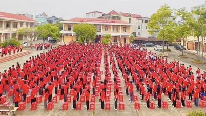 រីករាយថ្ងៃបង្រួបបង្រួមជាតិ - កាសែតអេឡិចត្រូនិក Cao Bang