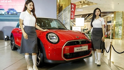MINI Cooper 2025 launched in Vietnam, from 2.099 billion VND