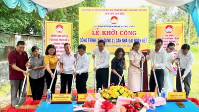 ស្រុក Phu Giao៖ ចាប់​ផ្តើម​សាងសង់​ផ្ទះ​សាមគ្គី​ចំនួន ១១ខ្នង