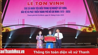 Labor Hero Mai Kieu Lien was honored as a typical individual of Ho Chi Minh City on the occasion of the 50th anniversary of national reunification.