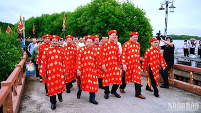 Hommage an den Nationalen Vorfahren in Dat Mui - Ca Mau
