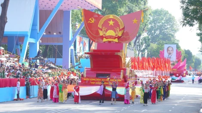 Tháng tư rực lửa: Khúc ca khải hoàn của dân tộc 50 năm tròn kể từ ngày lịch sử 30.4.1975, tiếng reo vui mừng chiến thắng vẫn vang vọng trong ký ức dân tộc.