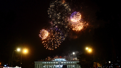 Das Feuerwerk am Unabhängigkeitspalast in der Nacht des 30. April bewegte viele Generationen.