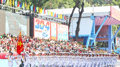 ความปรารถนาจากวันประวัติศาสตร์เดือนเมษายนกำลังส่องประกายอย่างสดใส