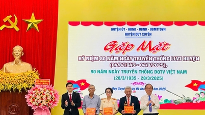 Duy Xuyên kỷ niệm 80 năm ngày truyền thống lực lượng vũ trang huyện