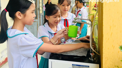 Hòa Phát trao tặng 67 máy lọc nước, lan tỏa “Hành trình của nước” tại Quảng Ngãi
