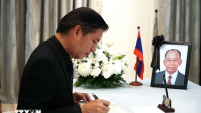 Genosse Khamtay Siphandone leistete wichtige Beiträge zum Aufbau der Beziehungen zwischen Vietnam und Laos.