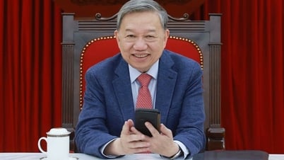 General Secretary To Lam talks with US President Trump about tariffs
