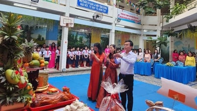 Thiêng liêng lễ giỗ tổ Hùng Vương trong trường học TP.HCM