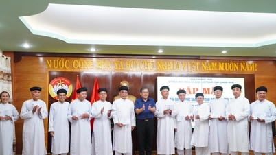 ខេត្ត Quang Nam រៀបចំគណៈប្រតិភូឥស្សរជន Cao Dai ទៅផ្លាស់ប្តូរនិងស្វែងយល់បទពិសោធន៍នៅខេត្តភាគខាងត្បូង។