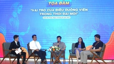 La Universidad de Medicina y Farmacia Buon Ma Thuot organiza muchas actividades significativas para celebrar el Día Internacional de la Enfermería.