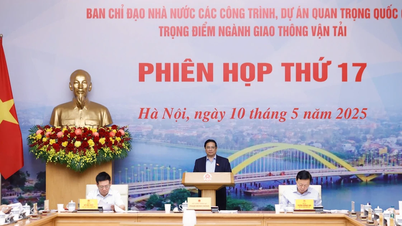 [Ảnh] Thủ tướng Phạm Minh Chính chủ trì phiên họp Ban Chỉ đạo các công trình, dự án trọng điểm ngành giao thông vận tải